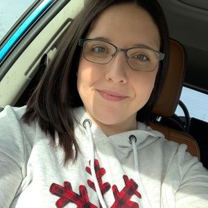 Meet your Posher, Alyssa